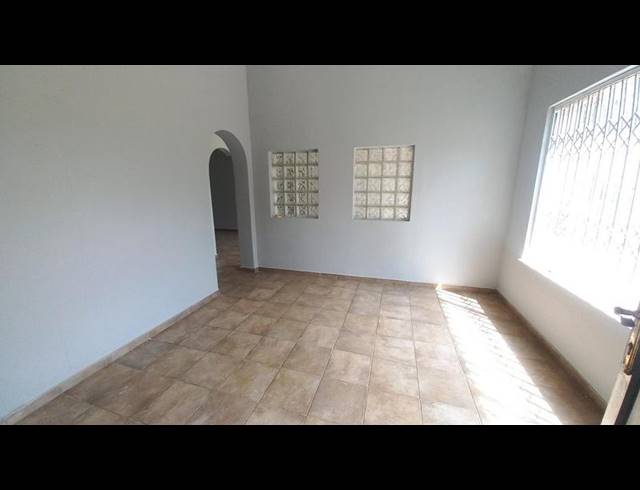 3 BEDROOM PROPERTY TO RENT IN WIERDA PARK